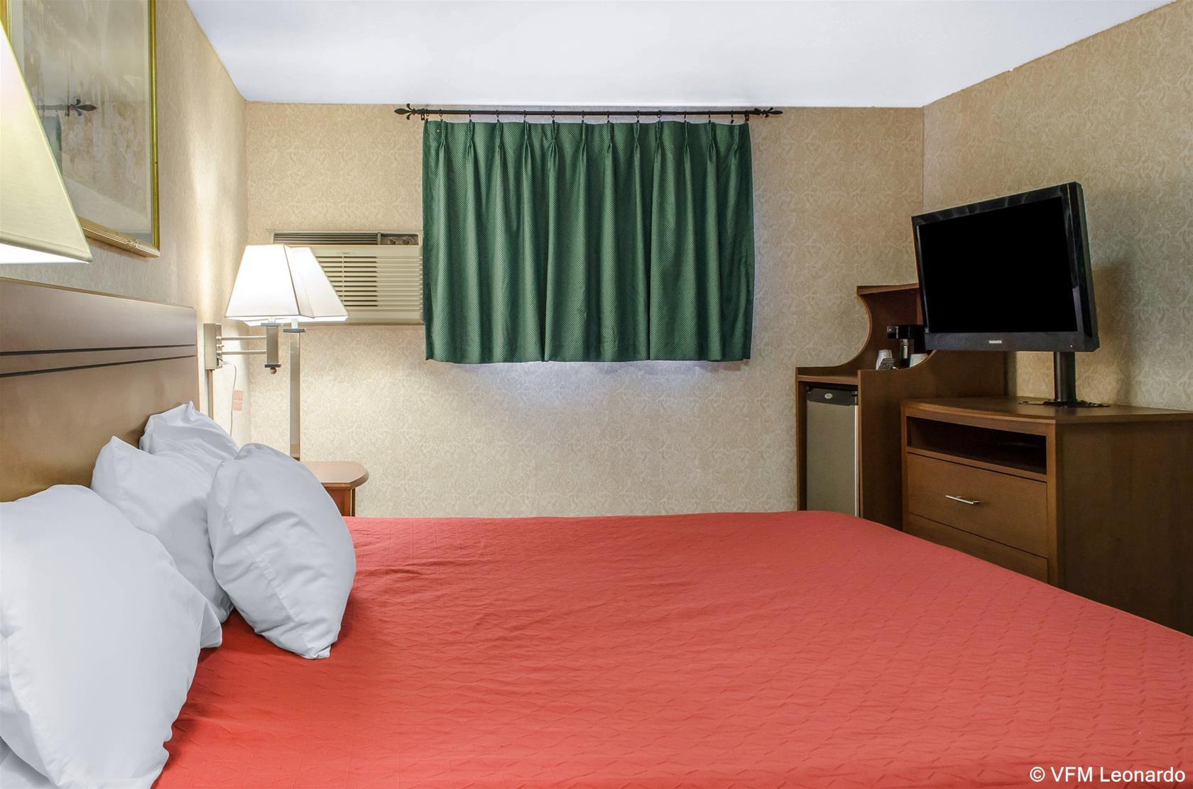 Econo Lodge Bellefonte I-99 Экстерьер фото